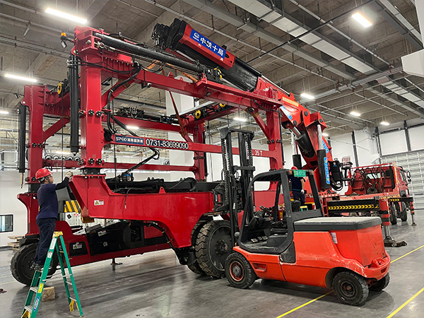 起重吊装在大型工程中的应用